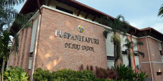 Dewan Perkahwinan Puspanita De' Seri Endon